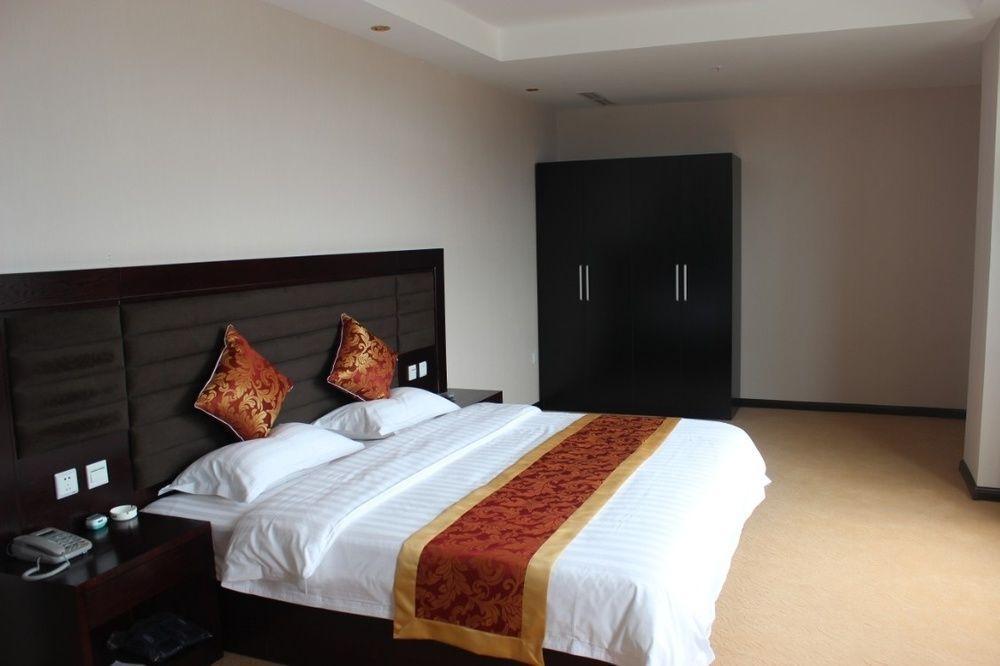 Splendid Oriental Business Hotel Тяньцзинь Экстерьер фото