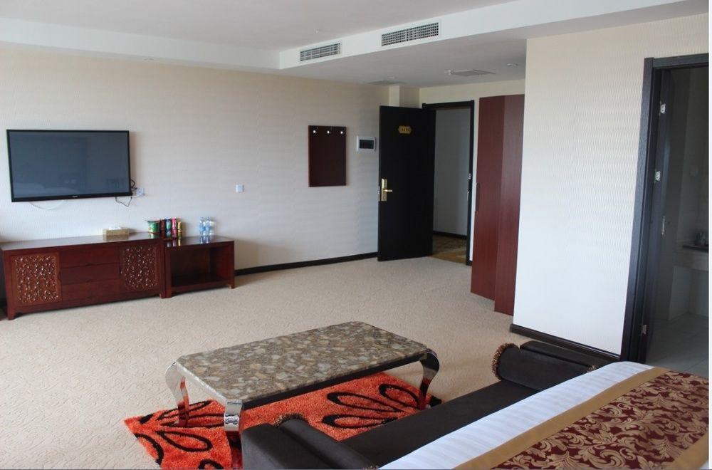 Splendid Oriental Business Hotel Тяньцзинь Экстерьер фото