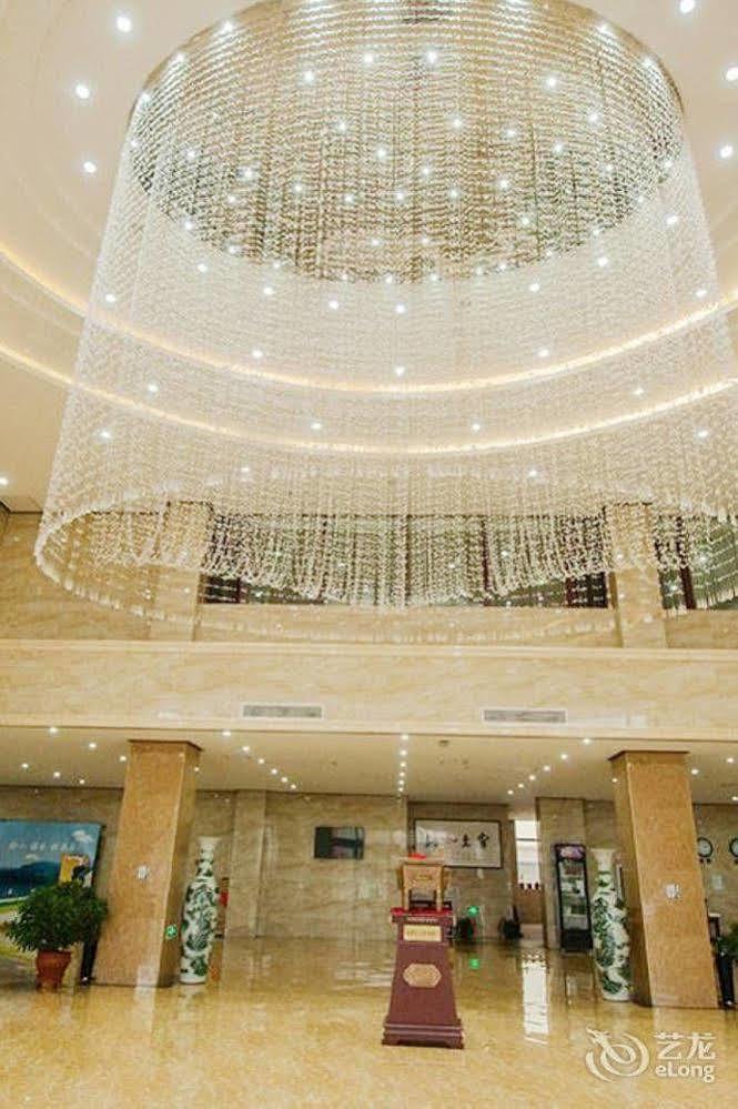 Splendid Oriental Business Hotel Тяньцзинь Экстерьер фото