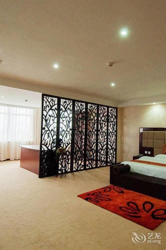 Splendid Oriental Business Hotel Тяньцзинь Экстерьер фото