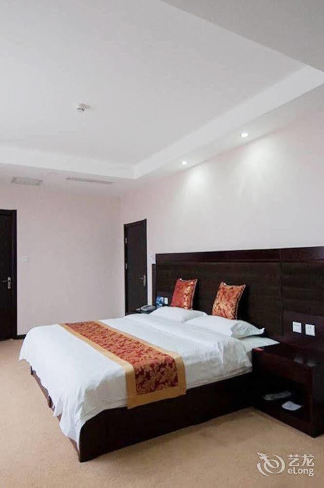 Splendid Oriental Business Hotel Тяньцзинь Экстерьер фото